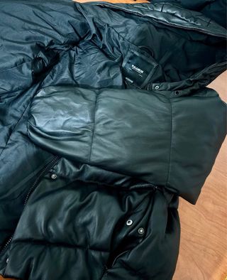 Abrigo acolchado negro talla L