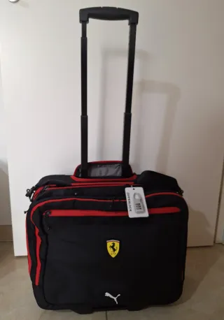 Trolley piccolo Ferrari nero e rosso