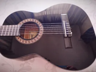 Guitarra clásica 3/4 impecable prácticamente nueva