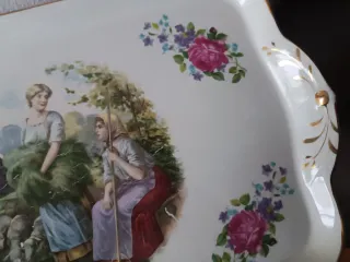 Bandeja antigua de loza Sevilla