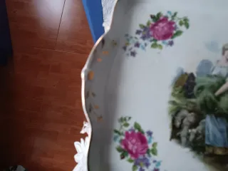 Bandeja antigua de loza Sevilla