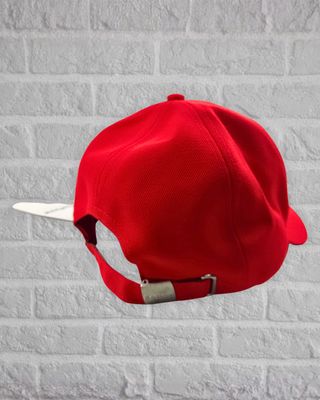 Barbour Cascade Sport gorra roja ajustable nueva