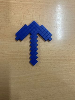Pico 3D azul estilo Minecraft