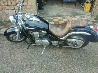 Kawasaki VN900 Custom Negra