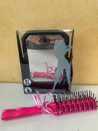 Specchio ingranditore Elite Models + Spazzola