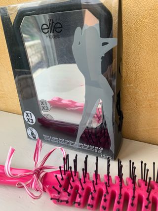 Specchio ingranditore Elite Models + Spazzola