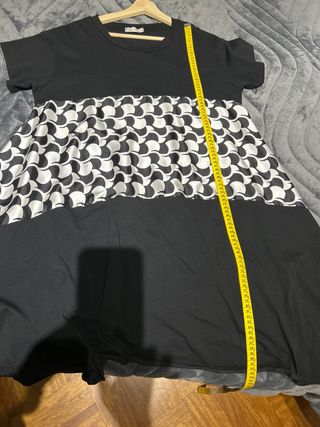 Vestido negro con estampado