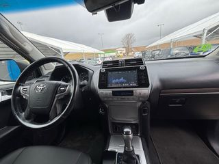 Toyota Land Cruiser 150 2019