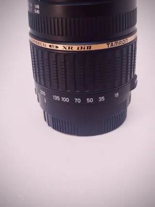 Potente Superzoom Canon amplio rango 18-200mm