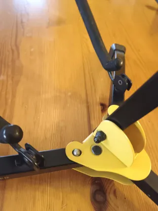 Supporto per CHITARRA ACUSTICA HERCULES GS402B