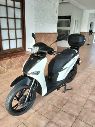 Moto Eléctrica Ionik Velar Blanca