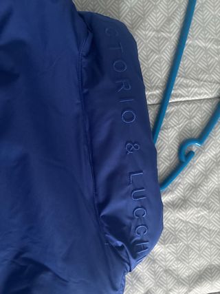 Abrigo acolchado azul V&L