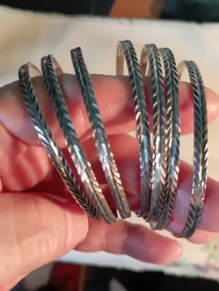 7 Brazaletes de plata italiana. Puntas de flecha.