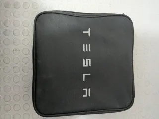 Tesla Mobile Connector 32A 7KW con custodia