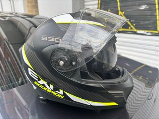 Casco moto  Scorpion exo 930