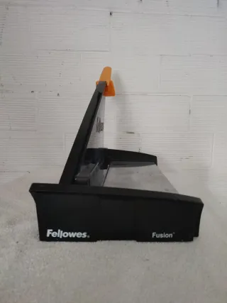 Guillotina Fellowes Fusion