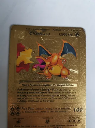 Carta Pokémon Charizard non ufficiale
