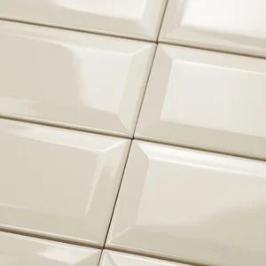 Azulejo porcelánico biselado marfil