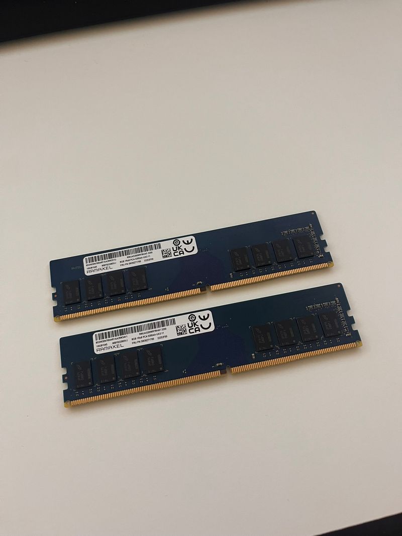 2x 8GB DDR4 3200MHz RAMAXEL Módulos RAM