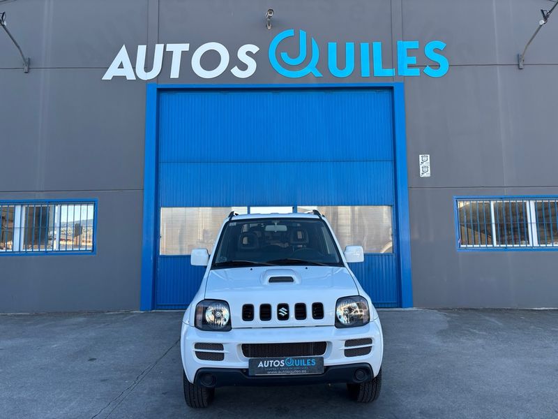 Suzuki Jimny 2010 - foto 1