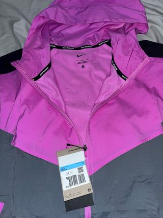 Chaqueta Nike Running Gris y Rosa fushia