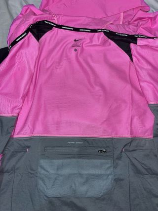 Chaqueta Nike Running Gris y Rosa fushia