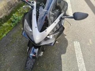 Honda CBR 600 F Negra