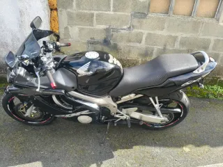 Honda CBR 600 F Negra