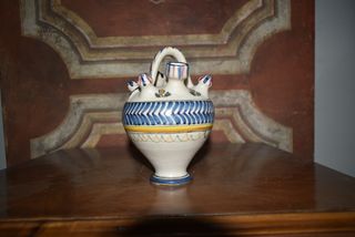 Botijo de ceramica de Talavera de cuatro caños