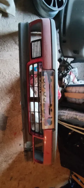 Paragolpes delantero Nissan Sunny