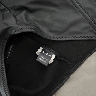 Top Corsé Elástico Negro