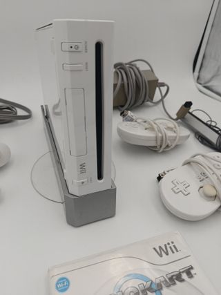 Nintendo Wii Bianca con Controller e Giochi