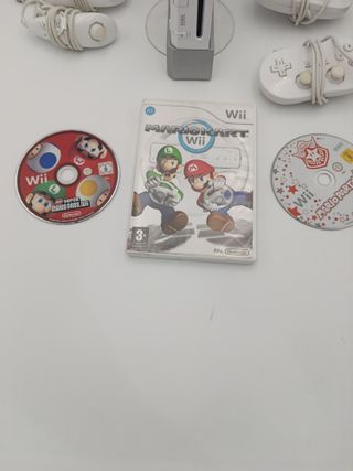 Nintendo Wii Bianca con Controller e Giochi