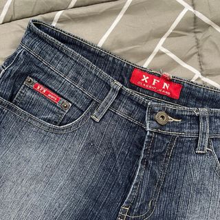 Pantalones vaqueros acampanados XFN