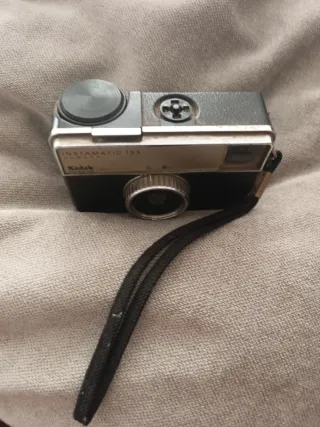 Cámara Vintage Kodak Instamatic 133