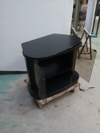 Mueble TV negro cristal