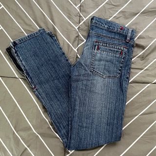 Jeans MNG tiro bajo 2000s