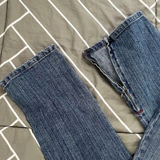 Jeans MNG tiro bajo 2000s