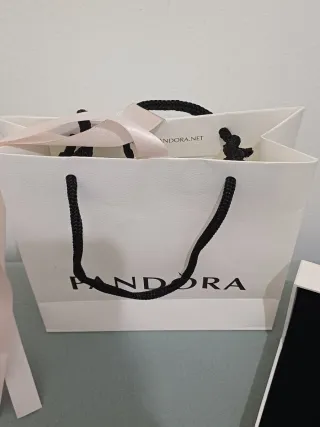 Bolsa y Caja Pandora