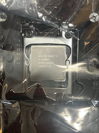 ASUS ROG STRIX Z390-E GAMING + i7 9700KF