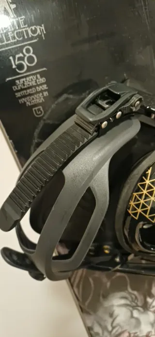 Tabla Snow Burton Shaun White 158 + Botas 150€