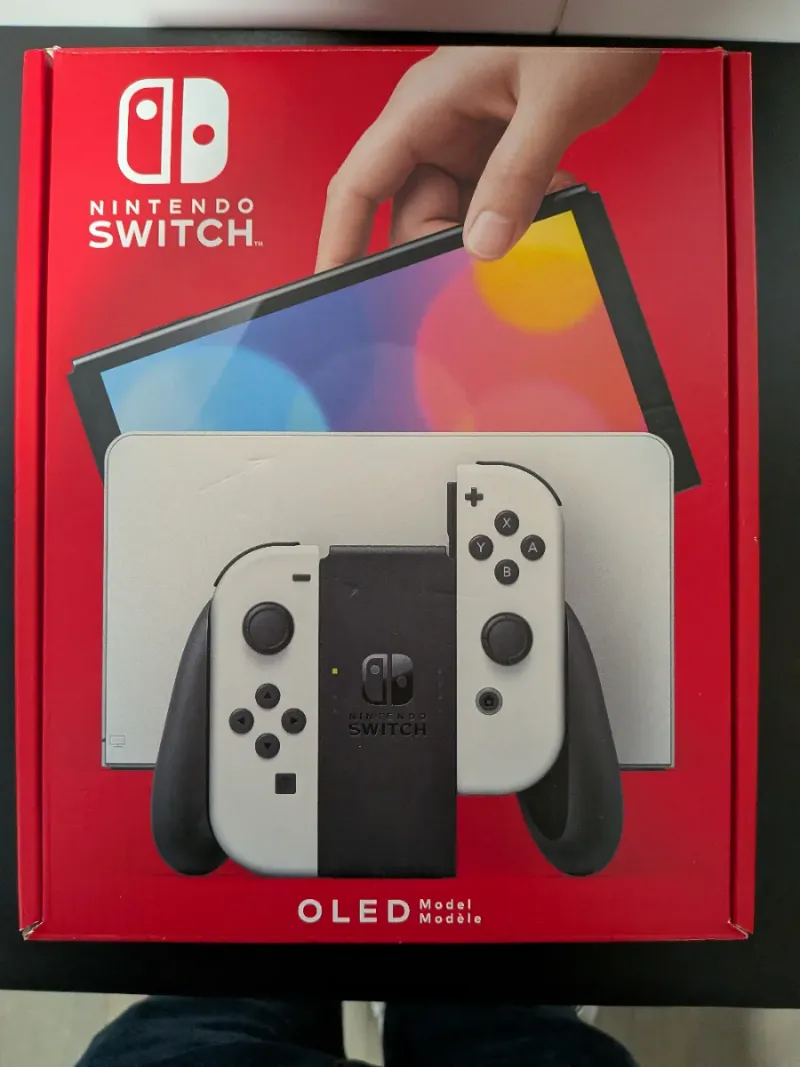 Nintendo Switch OLED Blanca y Negra