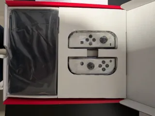 Nintendo Switch OLED Bianca e Nera