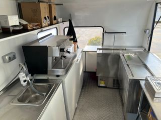 Food Truck equipada y en perfecto estado