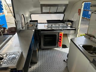 Food Truck equipada y en perfecto estado