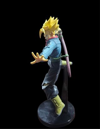 Figura Trunks Espada