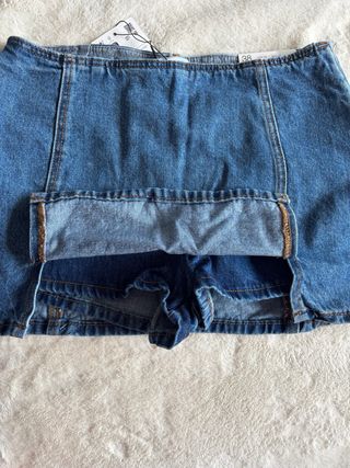 Falda pantalón vaquera Stradivarius