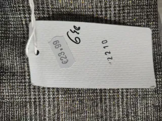 Completo gilet grigio con brillantini oro