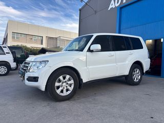 Mitsubishi Montero 2016