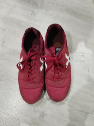 Zapatillas Munich Talla 37 burdeos